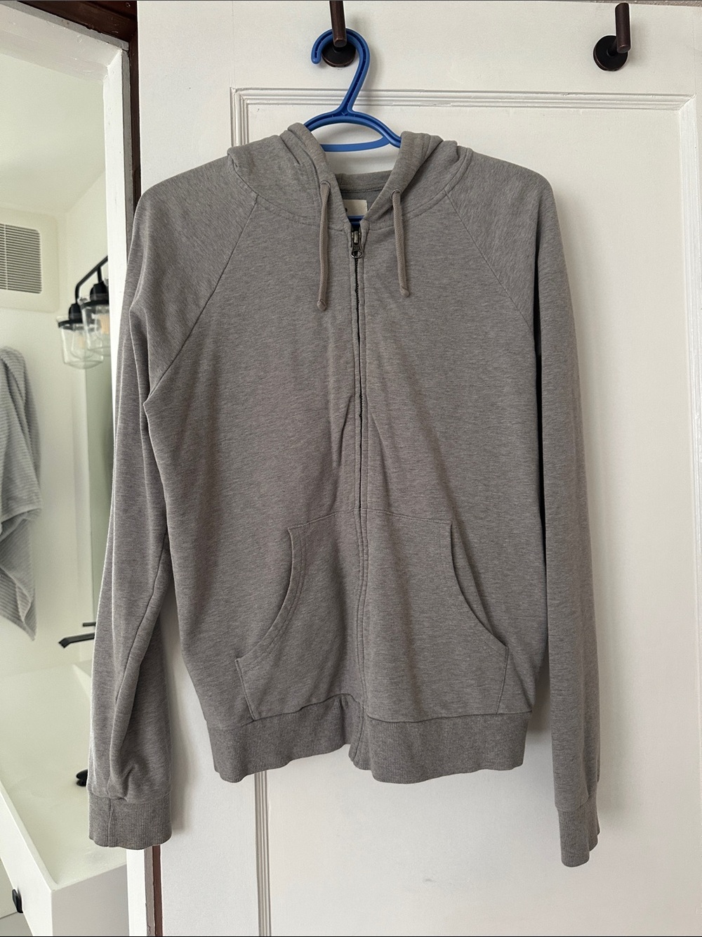 Aritzia Women's Gray Zip-Up Hoodie Sweater